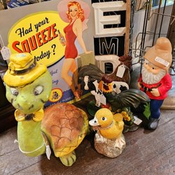 Oakland Flour Mill Antiques & Gifts