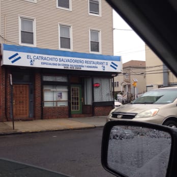 El Catrachito Salvadoreño - Little hole in the wall but authentic salvadorian food - Salvadoran Near Me - Elizabeth, New Jersey El Catrachito Salvadoreño - Little hole in the wall but authentic salvadorian food - Salvadoran Near Me - Elizabeth, New Jersey