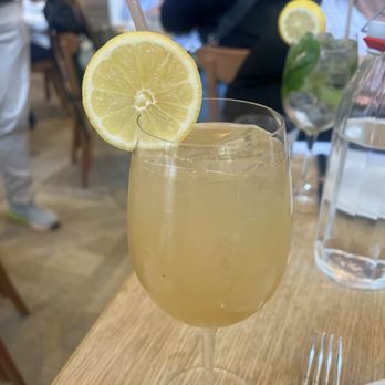 La Pecora Bianca - Lavender spritz - Italian Near Me - New York, New York La Pecora Bianca - Lavender spritz - Italian Near Me - New York, New York