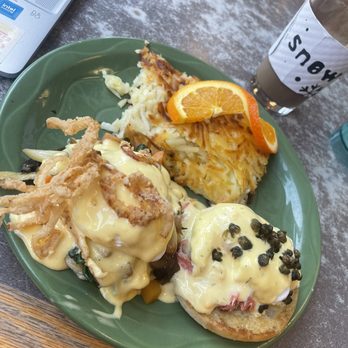 Snow City Cafe - Half&Half Smoked Salmon & Roasted Veggie Benedict - Breakfast & Brunch Near Me - Anchorage, Alaska