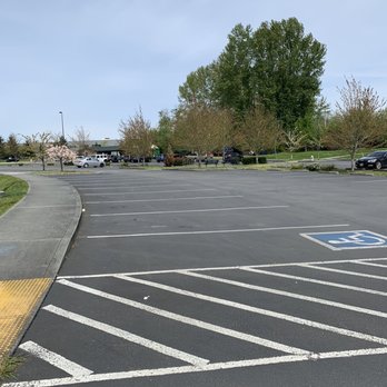 Paine Field Community Park - Large parking lot. - Playgrounds Near Me - Everett, Washington