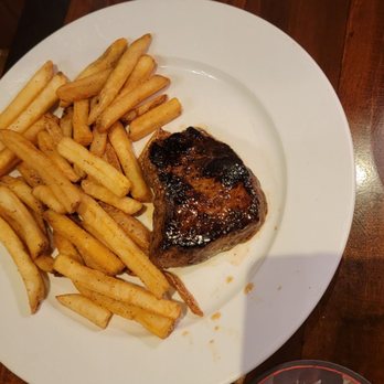 LongHorn Steakhouse - Kids steak and fries. - Steakhouses Near Me - Monroe, North Carolina LongHorn Steakhouse - Kids steak and fries. - Steakhouses Near Me - Monroe, North Carolina