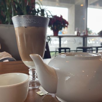 Golden Gate Pho - Hot green tea and Vietnamese coffee with cream and sugar(thick and rich and delicious ) - Vietnamese Near Me - Oakley, California