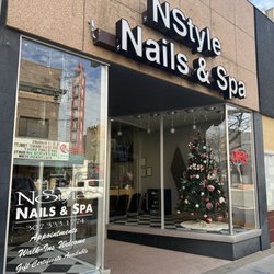 NStyle Nails - Storefront at Christmas.