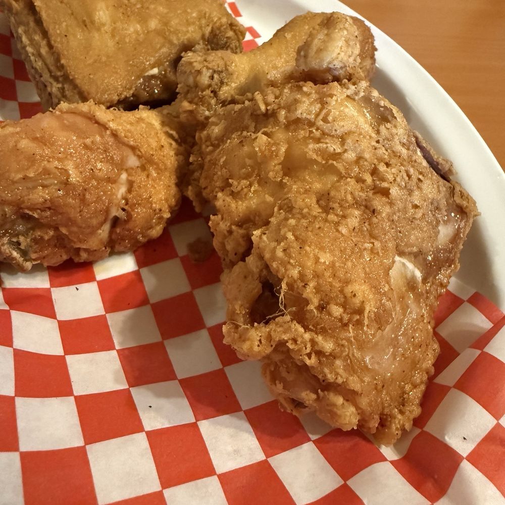 Gina’s Chicken & Pizza - Fried chicken - Pizza Near Me - Montclair, California Gina’s Chicken & Pizza - Fried chicken - Pizza Near Me - Montclair, California