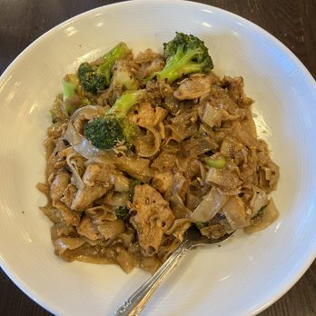 Thailicious Authentic Thai & Vegan - Pad See Ew - Thai Near Me - Henderson, Nevada Thailicious Authentic Thai & Vegan - Pad See Ew - Thai Near Me - Henderson, Nevada