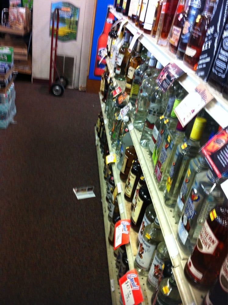 GROG SHOP Updated August 2024 605 Saybrook Rd, Middletown