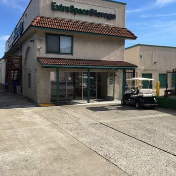 Extra Space Storage - Self Storage Near Me - Daly City, California Extra Space Storage - Self Storage Near Me - Daly City, California