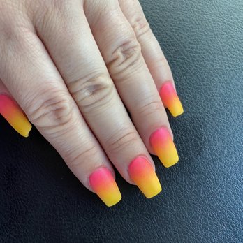 Q Nails Spa - Ombré nails powder nails matte top coat pink yellow - Nail Salons Near Me - Bentonville, Arkansas Q Nails Spa - Ombré nails powder nails matte top coat pink yellow - Nail Salons Near Me - Bentonville, Arkansas