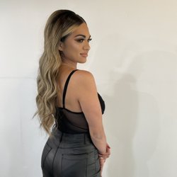 Soft glamour waves