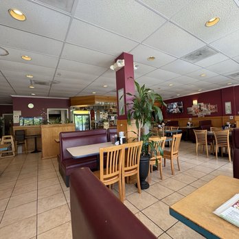 Pho 777 - Interior - Vietnamese Near Me - Honolulu, Hawaii