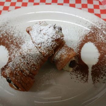 The Fox Goes Free - Homemade Sicilian Cannolli - Pubs Near Me - Pickering, Ontario The Fox Goes Free - Homemade Sicilian Cannolli - Pubs Near Me - Pickering, Ontario
