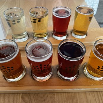 Number Twelve Cider - We got the sweet & dry flight and they we both delicious! - Breweries Near Me - Minneapolis, Minnesota
