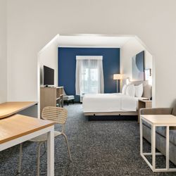 Spark by Hilton Commerce, GA - King Suite with Sitting Area and Work Space