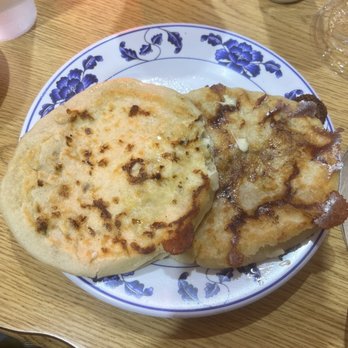 Delicias Pupuseria - Pupusa con Queso & loroco, and pupusa revuelta - Salvadoran Near Me - Beaverton, Oregon Delicias Pupuseria - Pupusa con Queso & loroco, and pupusa revuelta - Salvadoran Near Me - Beaverton, Oregon