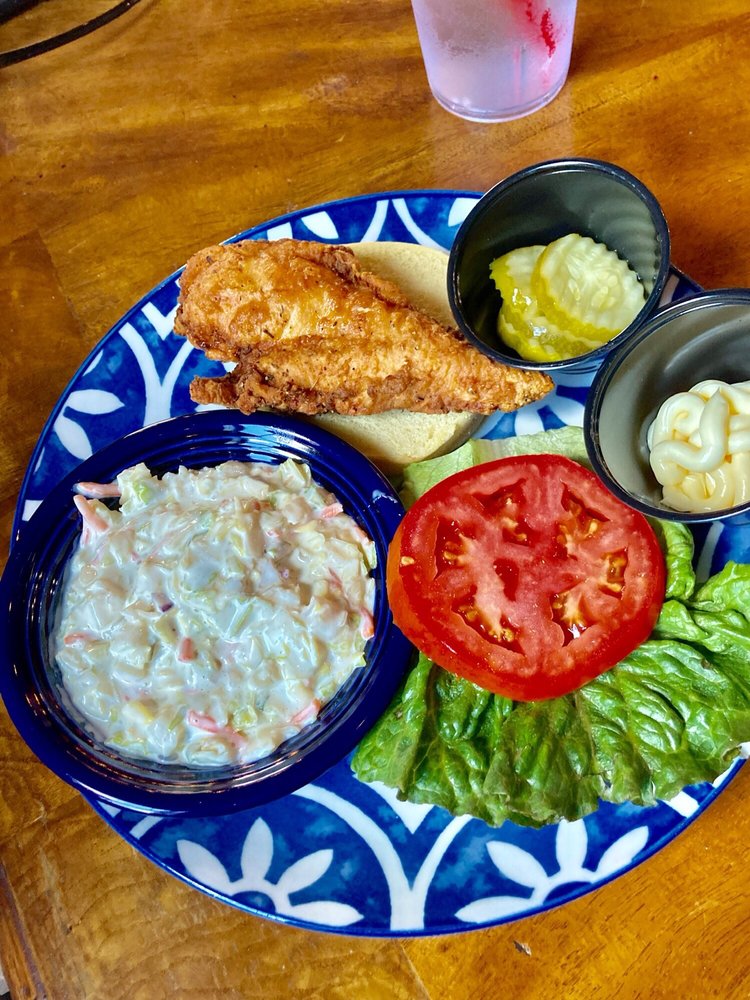 GARRETTS BROADWAY Updated October 2024 215 N Broadway St