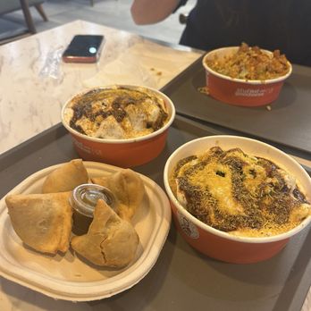 Filli Cafe - Samosa Chaat, Punjabi Samosa (4 pc), and the Butter Chicken Rice Bowl - Cafes Near Me - Sugar Land, Texas
