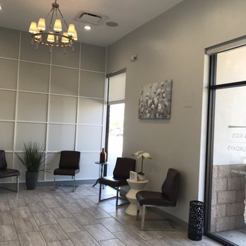 Ideal Dental Wilson - Spacious lobby with plenty of space for seating that allows for safe distancing if that makes you more comfortable - Cosmetic Dentists Near Me - Wilson, North Carolina Ideal Dental Wilson - Spacious lobby with plenty of space for seating that allows for safe distancing if that makes you more comfortable - Cosmetic Dentists Near Me - Wilson, North Carolina