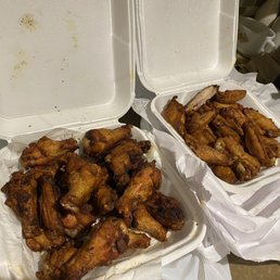 Two separate orders of lemon pepper wings that all ended up in the trash Two separate orders of lemon pepper wings that all ended up in the trash