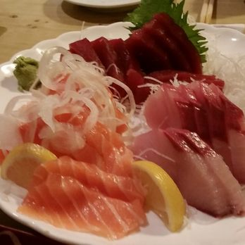 Yanagi Sushi - Sashimi plate - Japanese Near Me - Honolulu, Hawaii Yanagi Sushi - Sashimi plate - Japanese Near Me - Honolulu, Hawaii