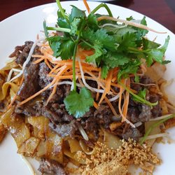 Rice Paper Vietnamese Cuisine - Hu tieu xao