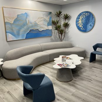 Mindful Wellness - Waiting area - Weight Loss Centers Near Me - Manhattan Beach, California