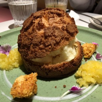親愛吃 - Pineapple bun - Desserts Near Me - Hong Kong, HK