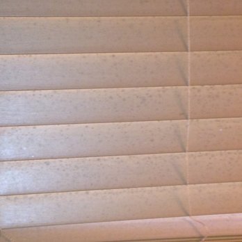 Bear Camp Cabin Rentals - Thick dust on blinds - Vacation Rentals Near Me - Pigeon Forge, Tennessee