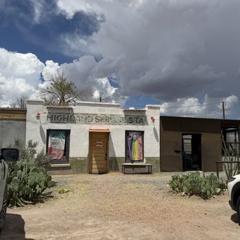 Dopo - This is the building that have the fresh bead, gelato and sandwiches. - Coffee & Tea Near Me - Marfa, Texas