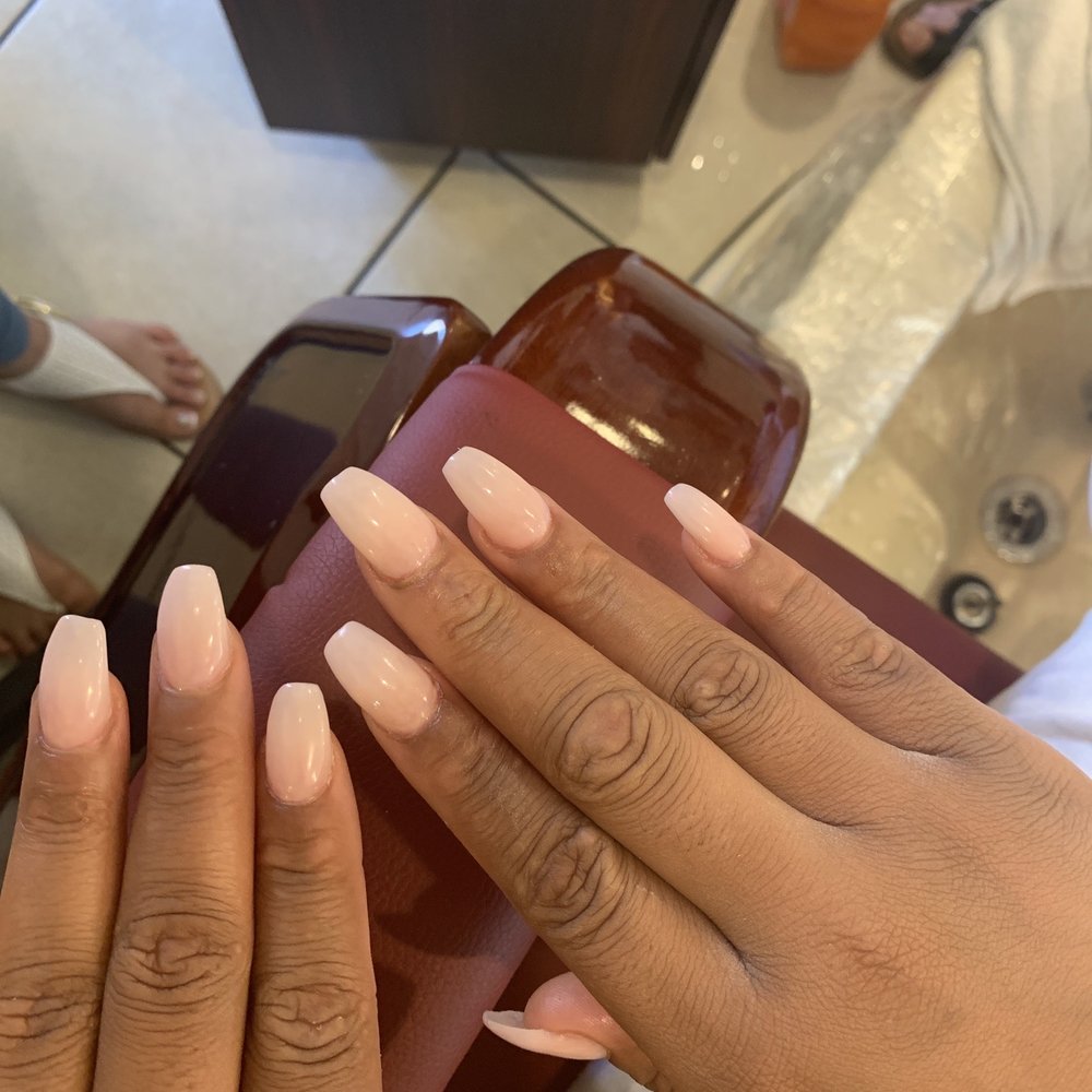 Leann's Nails - Fullset - Nail Salons Near Me - Alameda, California
