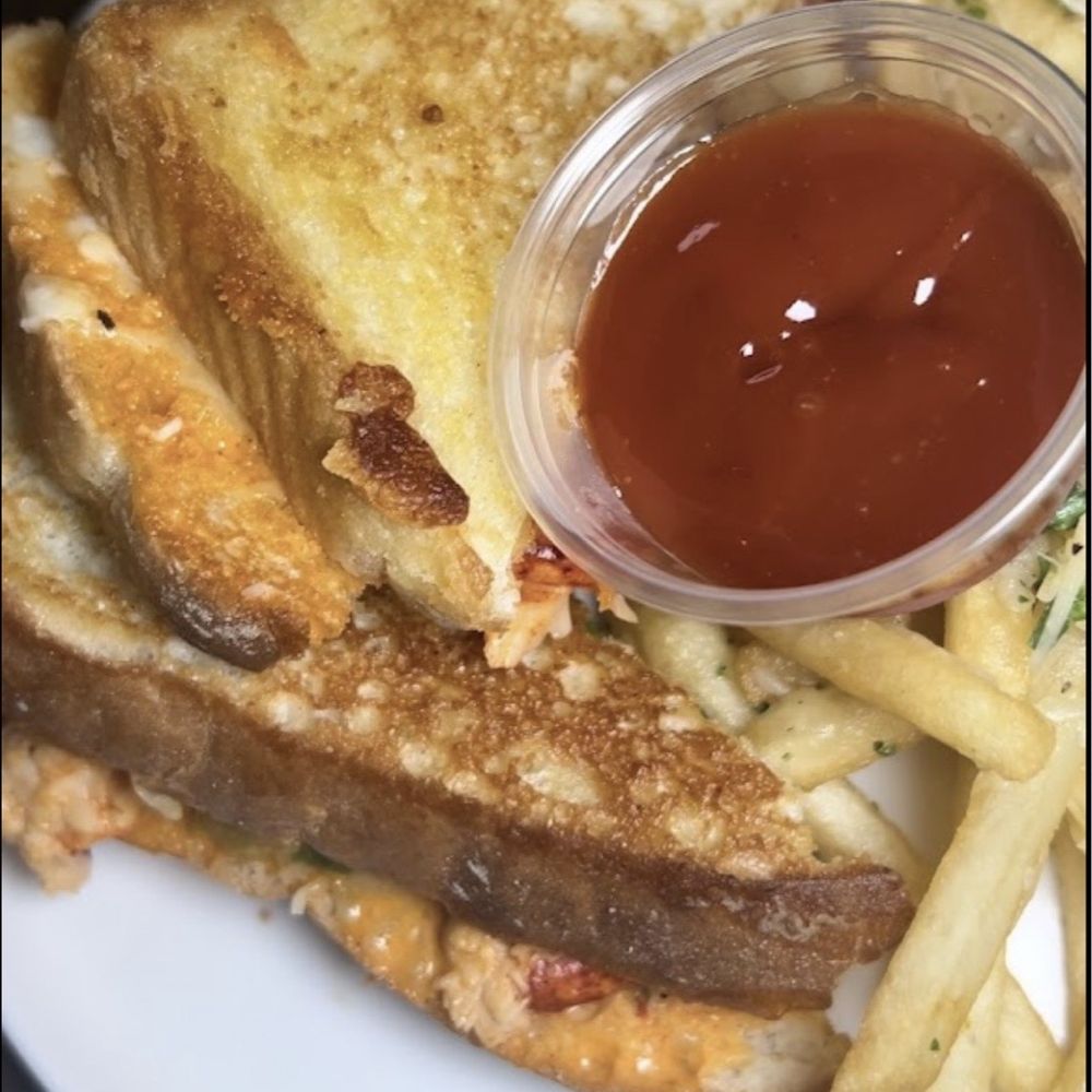 Gocha's Tapas Bar - 3 Cheese Lobster Grilled Cheese - Tapas Bars Near Me - Atlanta, Georgia