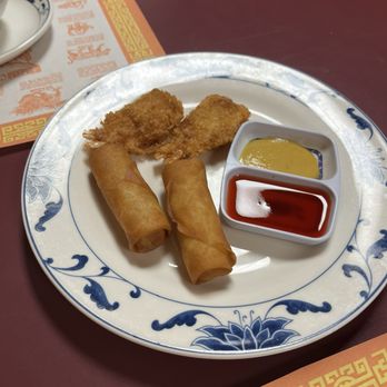 China Jade Horse - Appetizers with lunch plate - Chinese Near Me - Carson City, Nevada China Jade Horse - Appetizers with lunch plate - Chinese Near Me - Carson City, Nevada