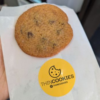 Thin Cookies - Chocolate chip cookie - Desserts Near Me - New York, New York Thin Cookies - Chocolate chip cookie - Desserts Near Me - New York, New York