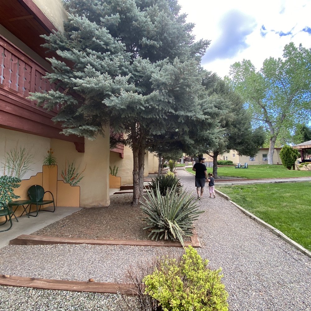 El Pueblo Lodge - On the way to breakfast - Hotels Near Me - Taos, New Mexico