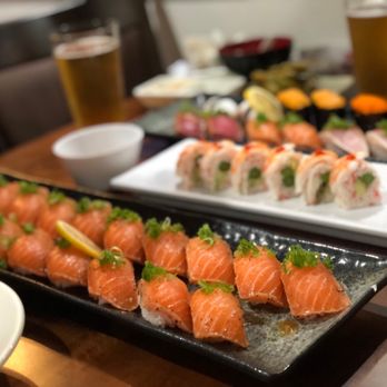 Show Sushi - Pepper Salmon Sushi Plate - 20 Pieces - Sushi Bars Near Me - La Palma, California Show Sushi - Pepper Salmon Sushi Plate - 20 Pieces - Sushi Bars Near Me - La Palma, California