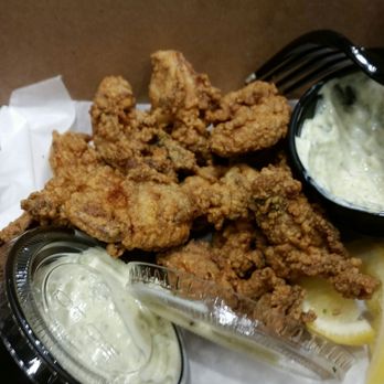 Red's Best - Fried oysters.. yum. Tad over done for my liking but they went quickly. - Seafood Near Me - Boston, Massachusetts
