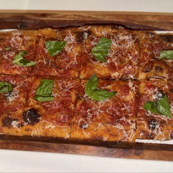 Sardelli - Focaccia pizza - Italian Near Me - Hollywood, Florida