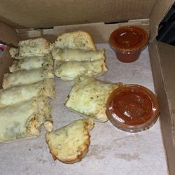 Yolanda's North - Breadsticks