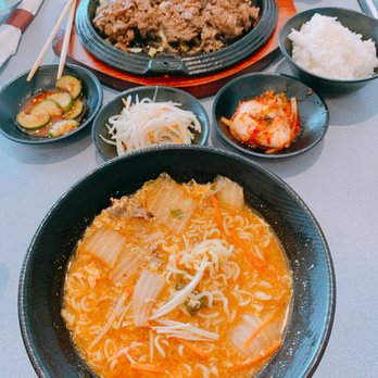 Seoul Mama - Korean ramen with eggs, kimchi, and bulgogi - Korean Near Me - Bloomington, Illinois Seoul Mama - Korean ramen with eggs, kimchi, and bulgogi - Korean Near Me - Bloomington, Illinois