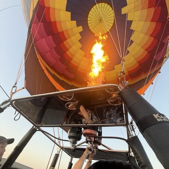 Sonoma Skypark - Hot air balloon - Airports Near Me - Sonoma, California Sonoma Skypark - Hot air balloon - Airports Near Me - Sonoma, California