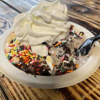 The Cup & Cone - Regular sundae - Desserts Near Me - Surfside Beach, South Carolina