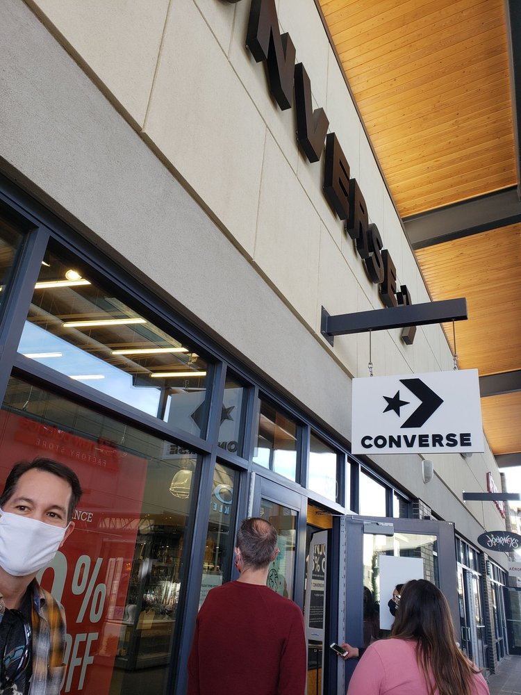 Converse Outlet Logo