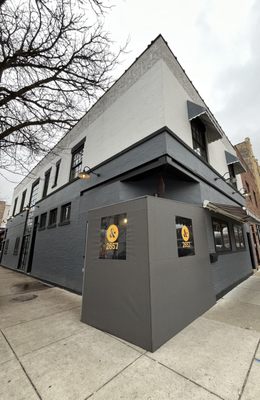 Longman & Eagle by null