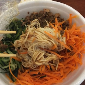 Hocha - Clumpy noodles... - Taiwanese Near Me - Providencia, RM
