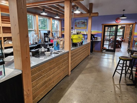 Cafe in the Woods does not exist - go to Seabiscuit Bakery for new info by null