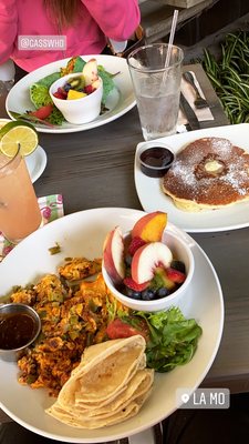 La Mo Restaurant by null