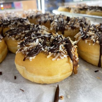 the treat shop donuts