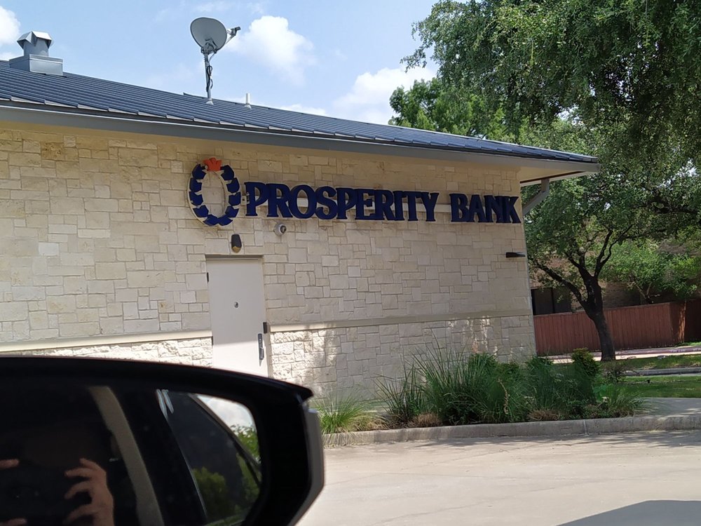 PROSPERITY BANK 15TH STREET Updated October 2024 1573 Alma Dr