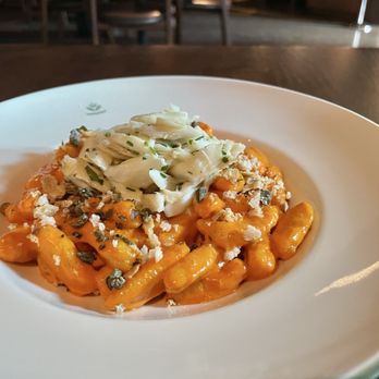 BAR Bludorn - Cavatelli (appetizer portion, $24) -- blue crab, Fresno chile pepper sauce-- yum! - Wine Bars Near Me - Houston, Texas