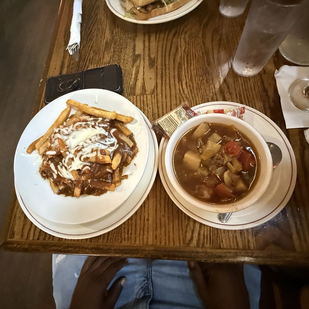 Vintage Cafe - American Near Me - Everett, Washington Vintage Cafe - American Near Me - Everett, Washington